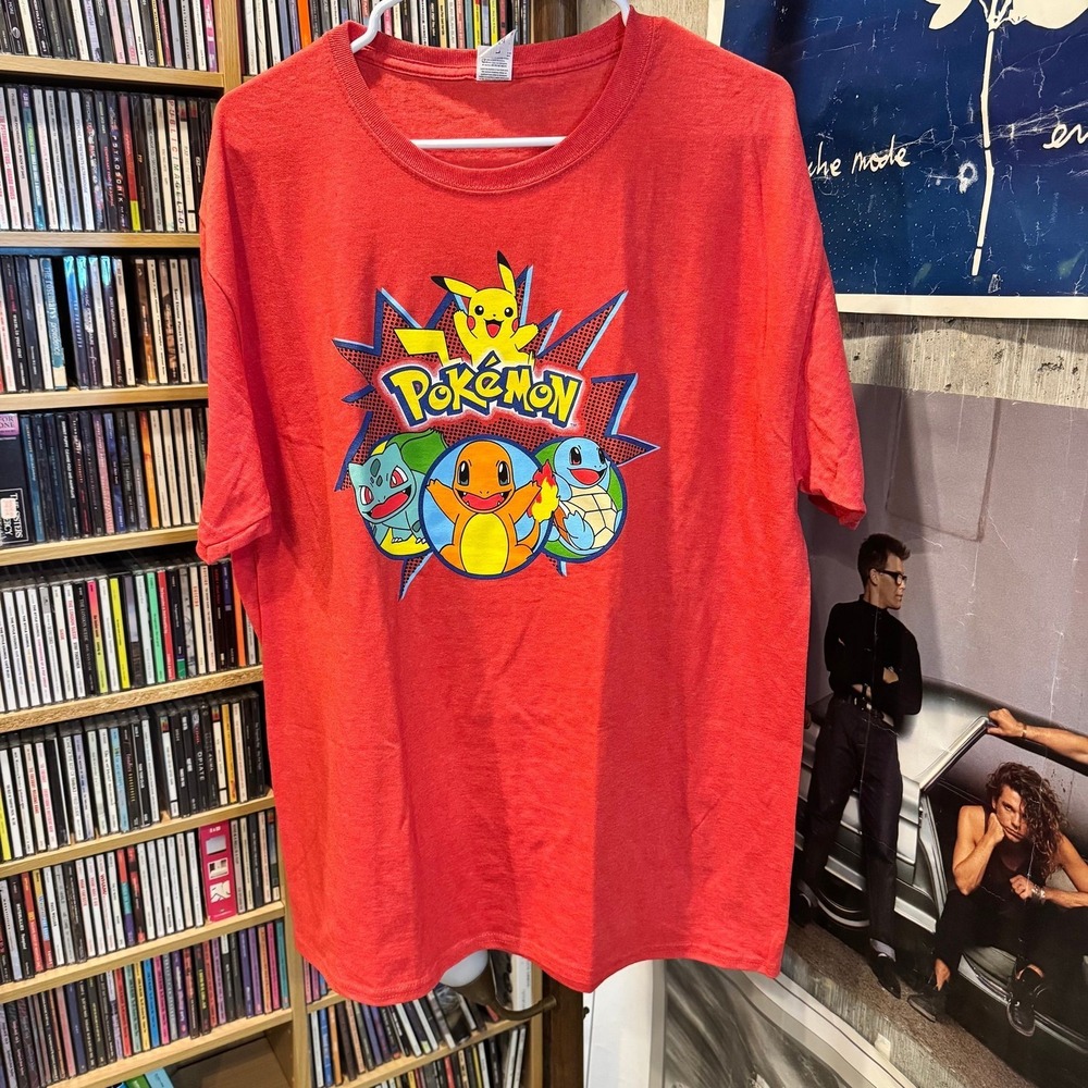 Pokemon - Pikachu and friends NWOT size Large